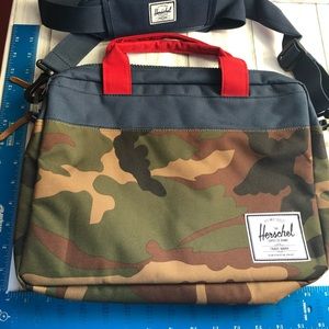 Herschel Messenger Bag